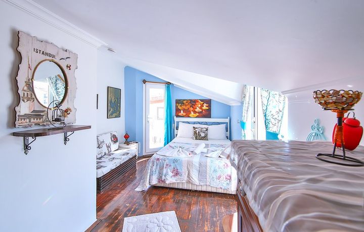 White House Pansiyon Kaş