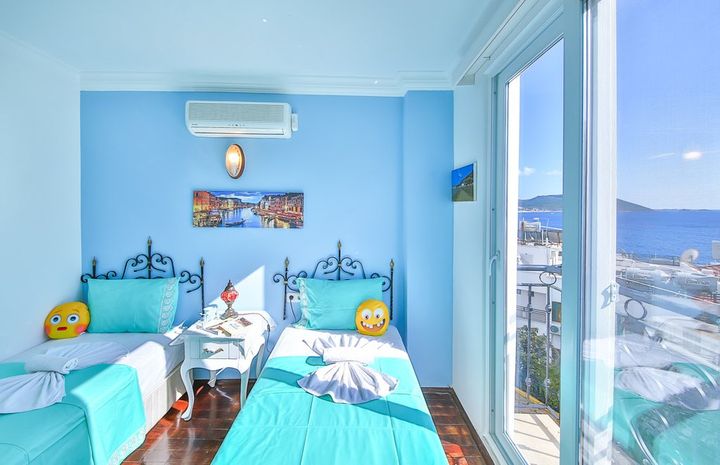 White House Pansiyon Kaş