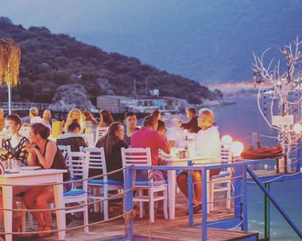 İnceden Bir Meyhane Kaş