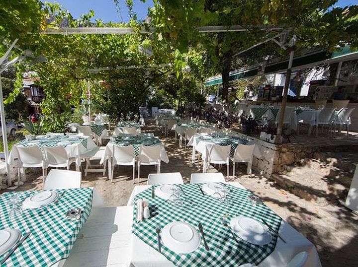 Bahçe Balık Restoran Kaş